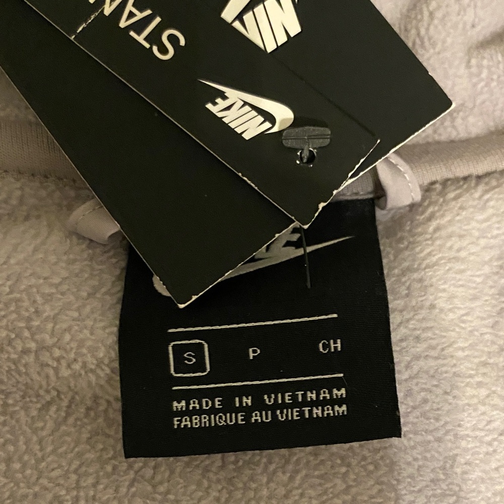 Nike Jacket - Picture 5 of 7